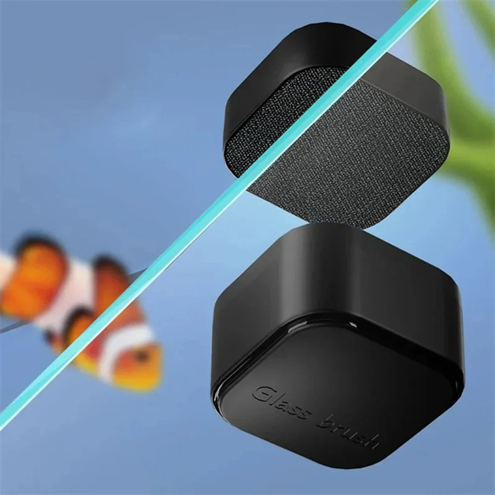 1pc Magnetic Aquarium Glass Cleaner Brush, Mini Square Plastic Algae Scraper for Fish Tank Maintenance Suitable for Various Fish